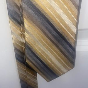 Men’s necktie